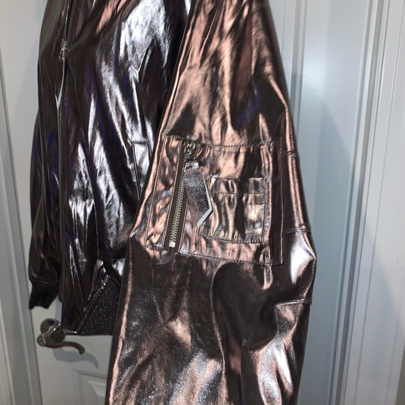 Forever 21 Bronze Zip Up Jacket NWOT - Picture 3 of 4